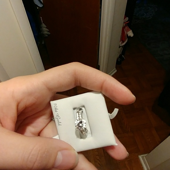 White Sapphire Bridal Set NWT - Picture 8 of 8